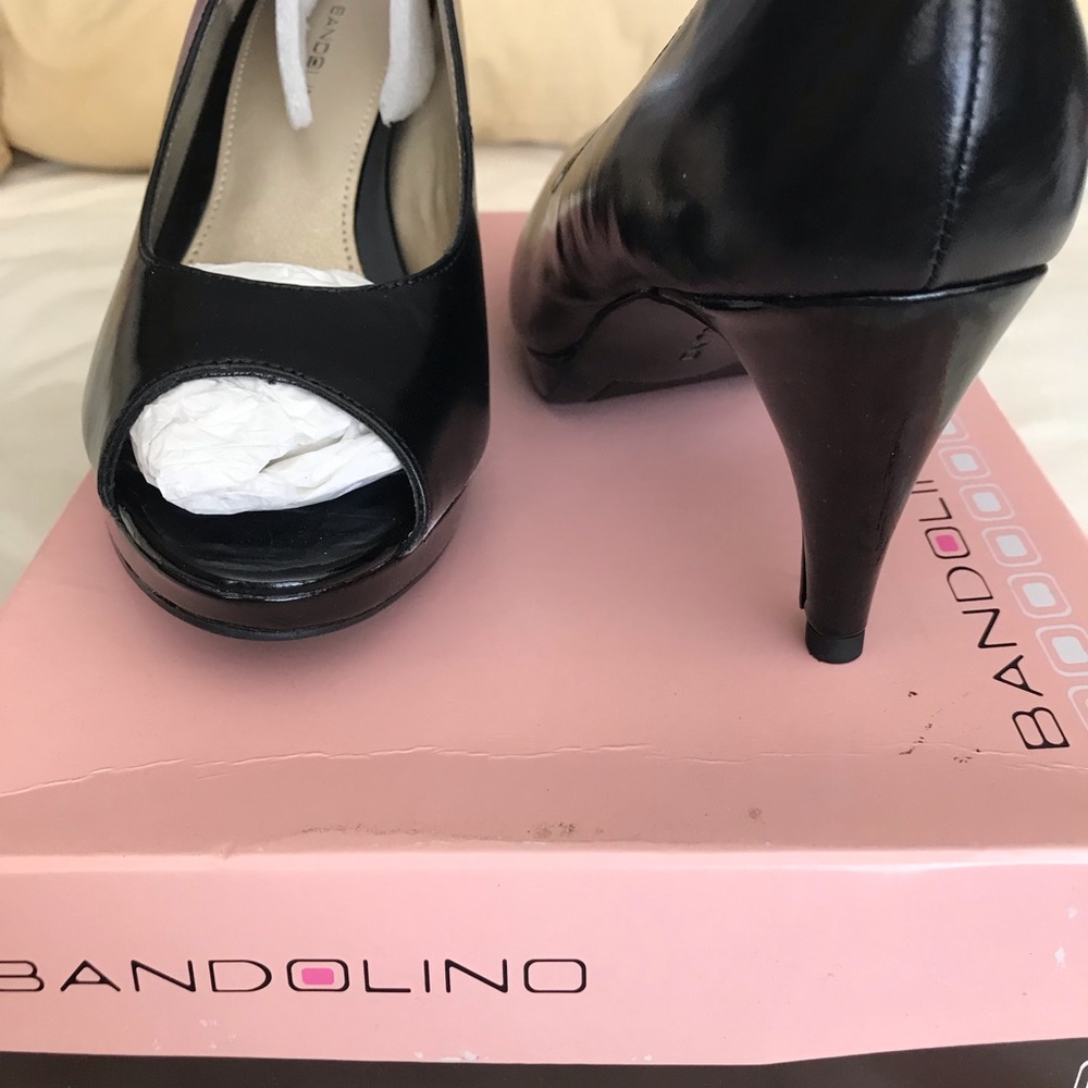 Shoes Bandolino. Heels with open toes